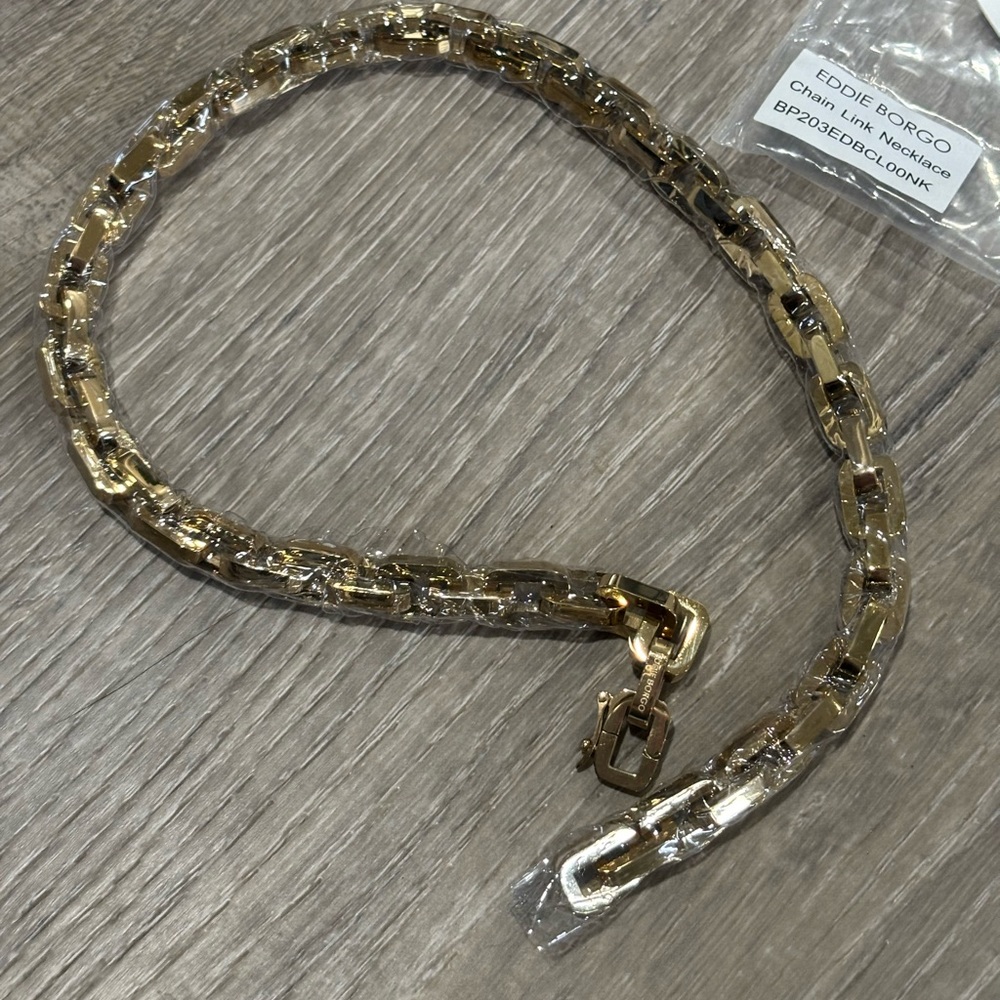 Chain Link Necklace - Picture 3 of 5